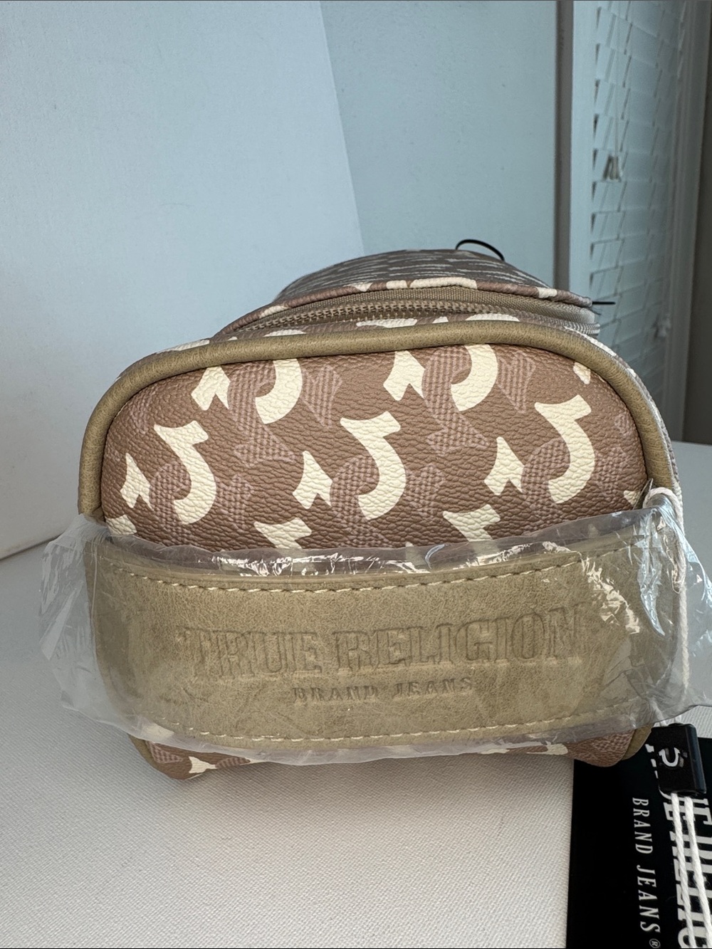 True Religion Unisex Tan & Cream Monogram Cosmetic Toiletry Bag - Picture 3 of 6